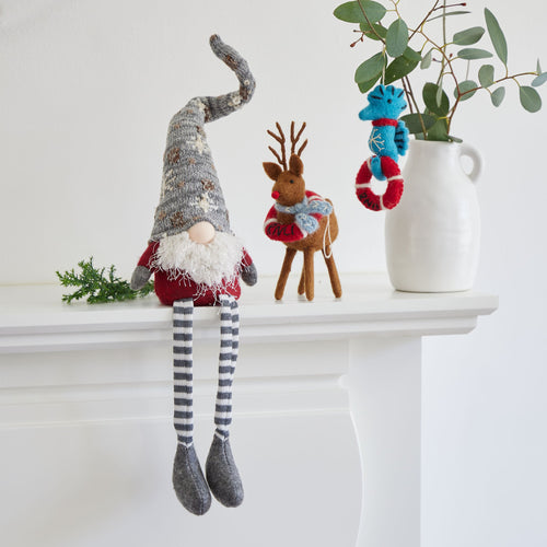 Long-Legged Sitting Gonk