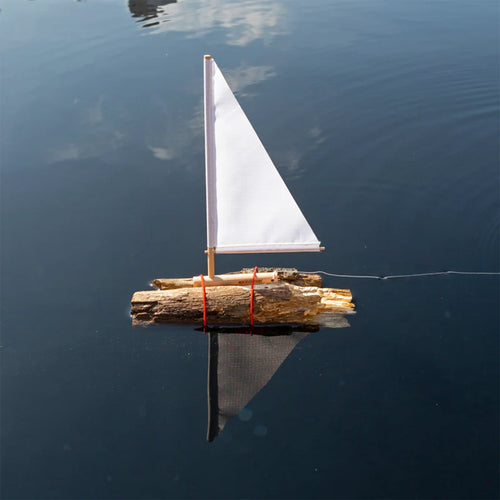 Kikkerland Sailing Boat