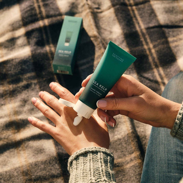 Scottish Fine Soaps Sea Kelp Marina Spa Hand and Nail Cream